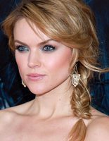 10 ідеальних зачісок для побачення