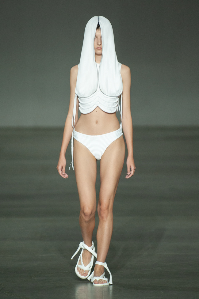 Показ DZHUS на Ukrainian Fashion Week noseason sept 2021