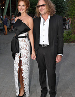 Новая волна 2013, день 4: наряды звезд