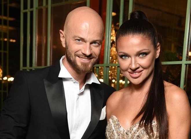 Влад Яма та його дружина Лілія відсвяткували річницю весілля: танцюрист показав архівне фото із церемонії