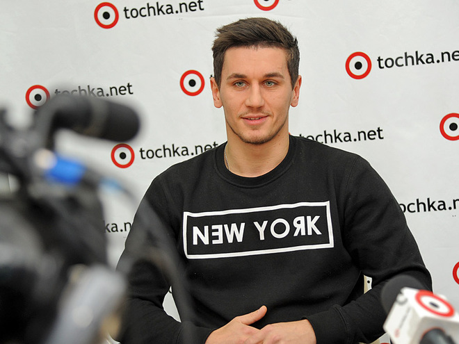 Олег Татаринов