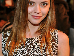 Именинница Кристина Риччи: макияжи и прически