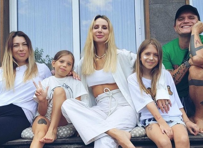 Анатоліч публічно заступився за свою куму Лободу, яка продовжує співати російською