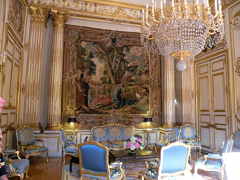 Елисейский дворец в Париже