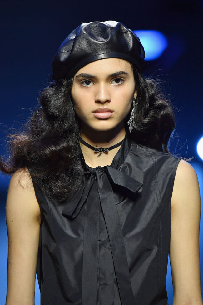 Лучшие бьюти-образы с показов на Неделе моды в Париже