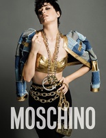Кэти Перри - новое лицо Moschino Кэти Перри - новое лицо Moschino