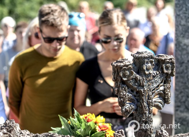 Ексклюзив: в Києві відкрили пам'ятник Богдану Ступці (фото, відео)