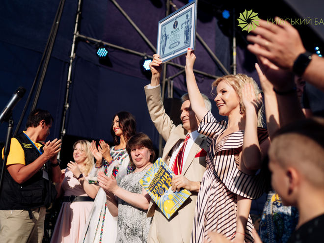 На Киевском балу установили новый танцевальный рекорд Украины