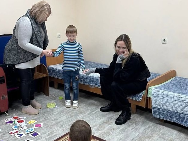 Анджеліна Джолі запостила фото з поїздки до Херсона та Миколаїва