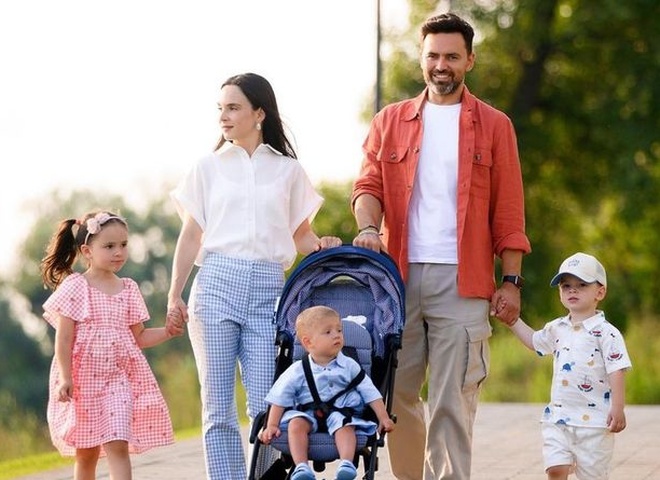 Марсель до і після усиновлення: дружина Тимура Мірошниченко показала, як зовні змінився їхній прийомний син