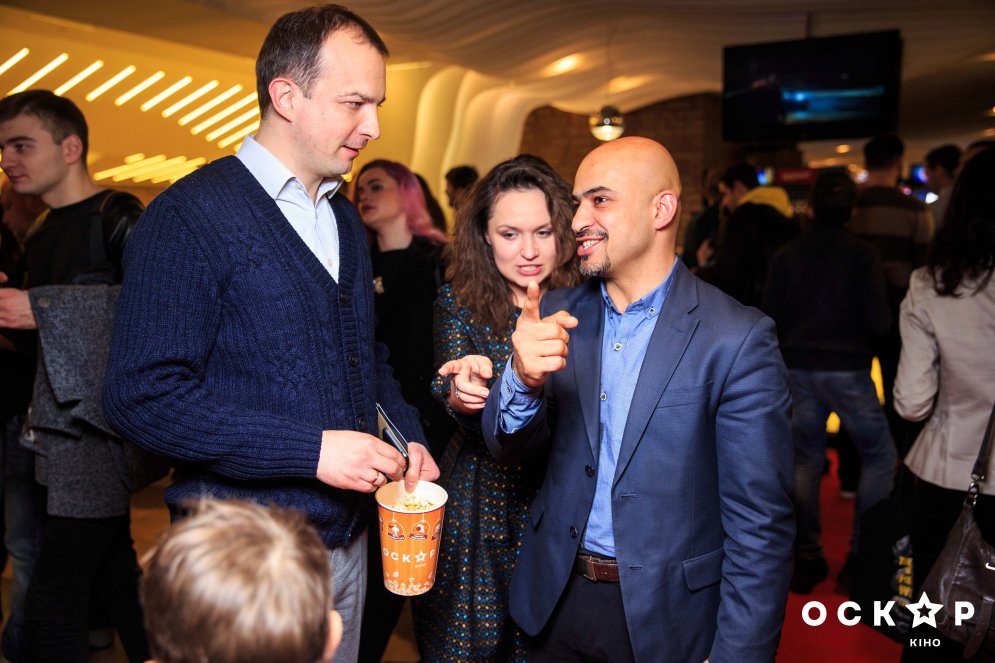 Бэтмен против Супермена премьера