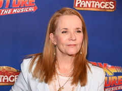 Зірка франшизи «Назад у майбутнє» Ліа Томпсон уперше стала бабусею