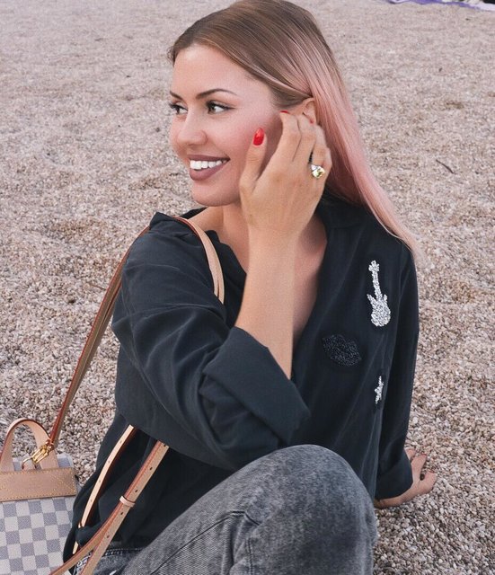 Виктория Боня