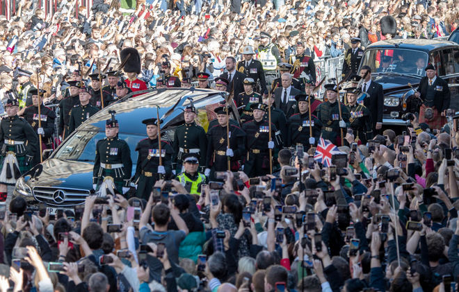 Елизавета II умерла