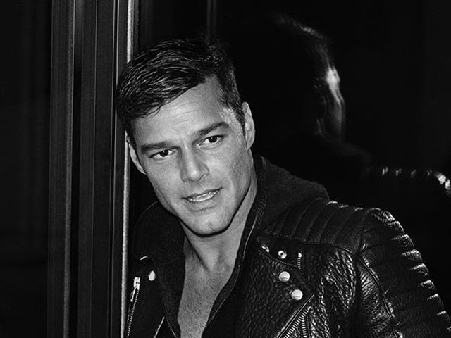 Рики Мартин