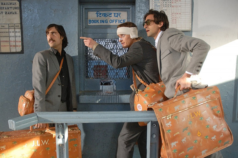 Фильмы о путешествиях: Поезд на Дарджилинг. Отчаянные путешественники