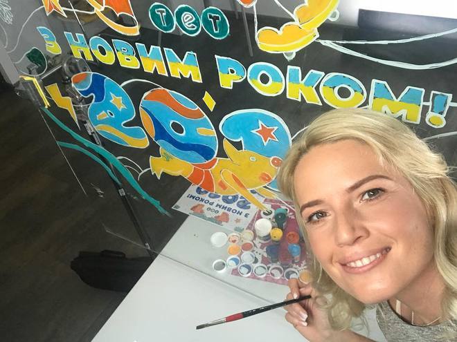 Де мріють зустріти новий рік зірки