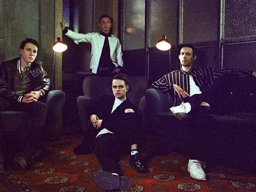 Brunettes Shoot Blondes