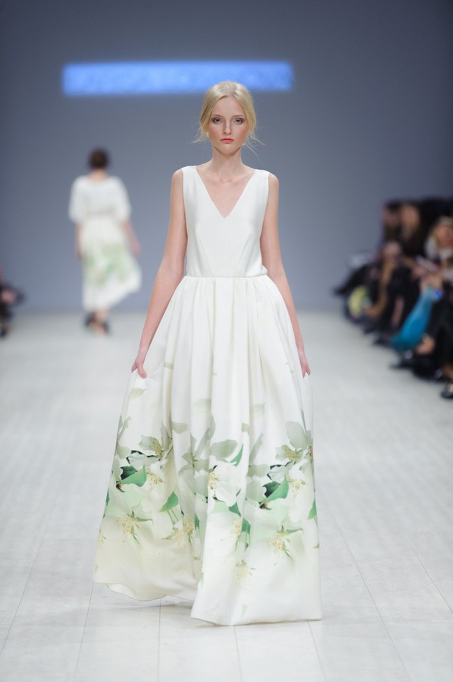 LARISA LOBANOVA ss 2016