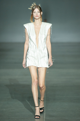 Показ Arutiunova: UFW noseason sept 2021 на Ukrainian Fashion Week noseason sept 2021