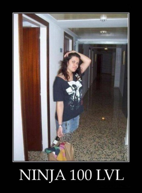 Прикольные демотиваторы про девушек