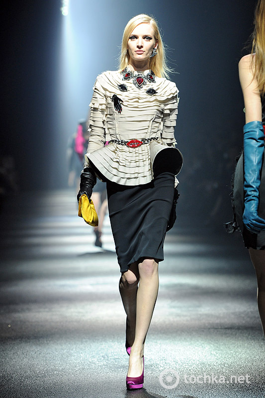 Модный тренд: пеплум