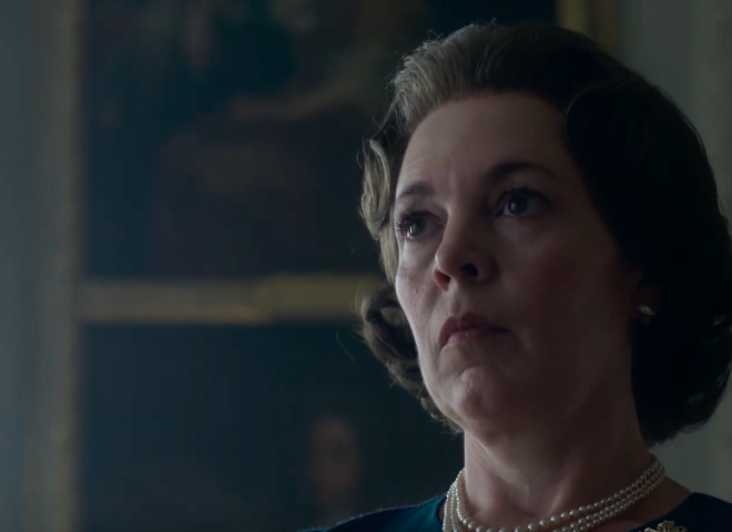 Оливия Колман в роли королевы Великобритании Елизаветы II в сериале "Корона"