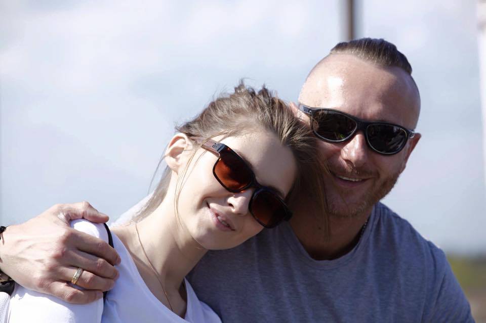 Ларсон та його жінка