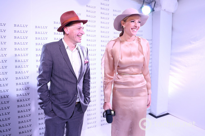 Вечірка в Bally