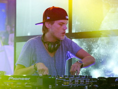 умер Avicii