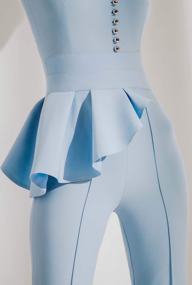 Алла Костромичева в лукбуке бренда ELENA GURANDA