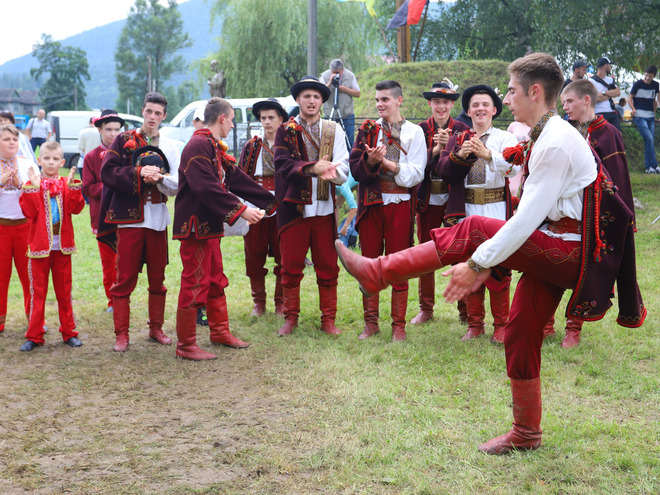 традиційний танець аркан