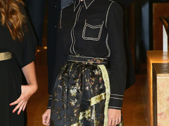 Образ дня: Одри Тоту в Prada