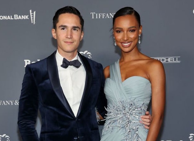 «Ангел» Victoria's Secret Жасмін Тукс народила первістка від сина віце-президента Еквадору