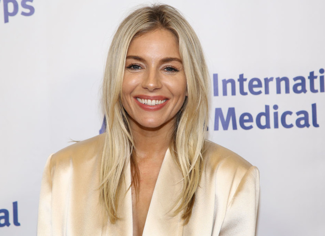 41-річна Сієнна Міллер вагітна другою дитиною