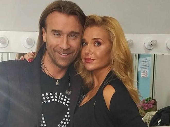 Винник дав рідкісний коментар про дружину та назвав себе «підкаблучником»