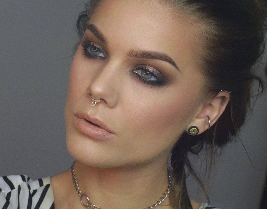 Макіяж з акцентом на очі