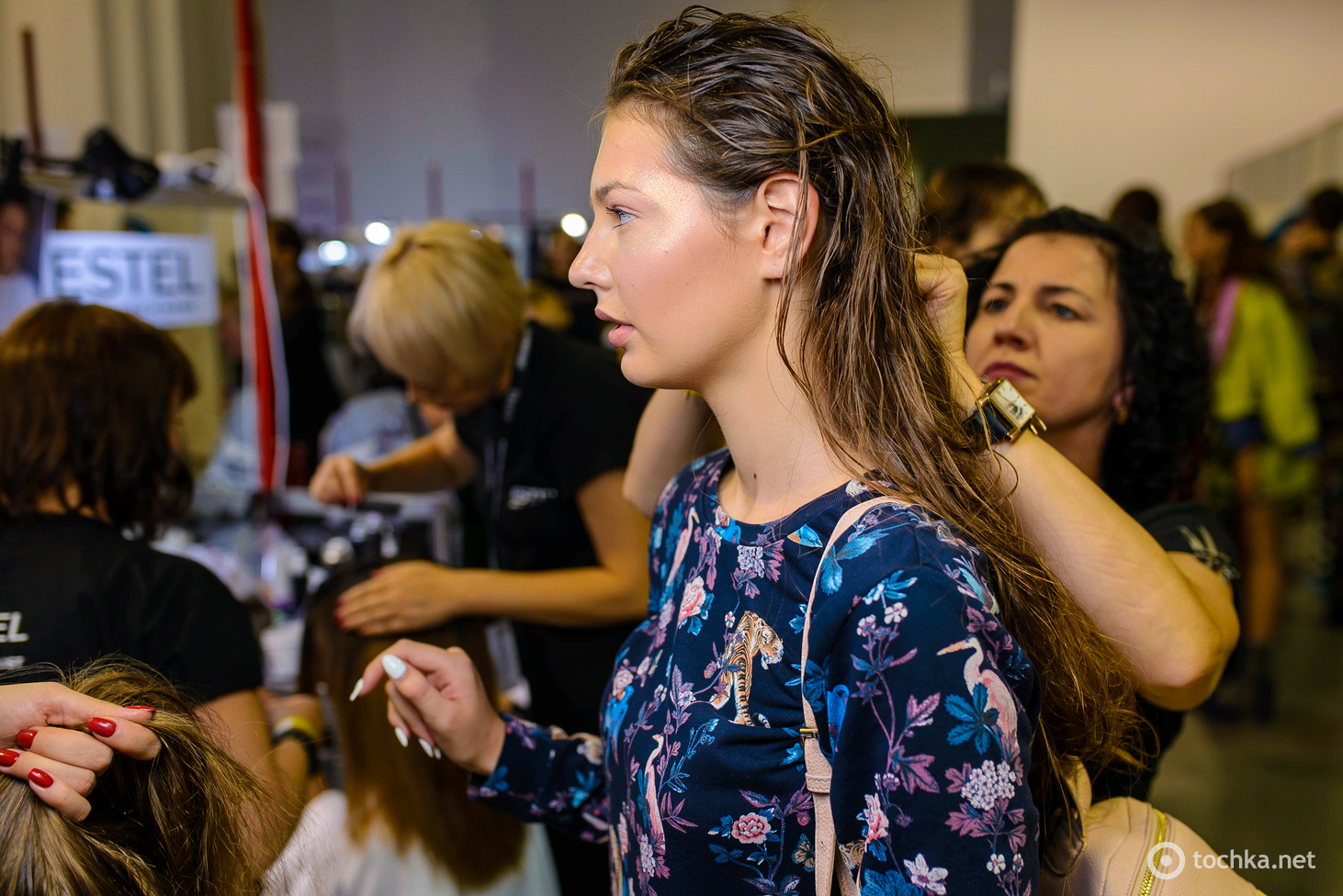 Backstage UFW SS19 пятого дня