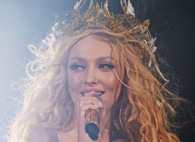 Полякова з нагоди дня народження мами показала рідкісні фото з нею