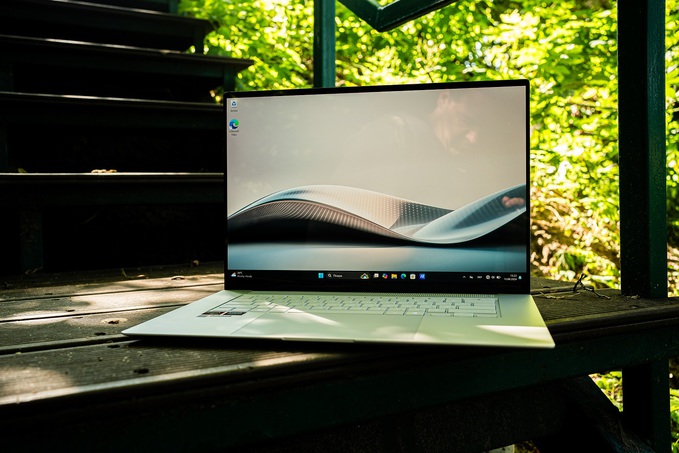 Новий ASUS Zenbook S 16 ‒ стильний 16-дюймовий ноутбук із підтримкою ШІ