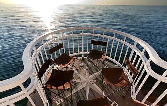 Отели на маяках: лучик света в море - Roter Sand - Бремен, Германия