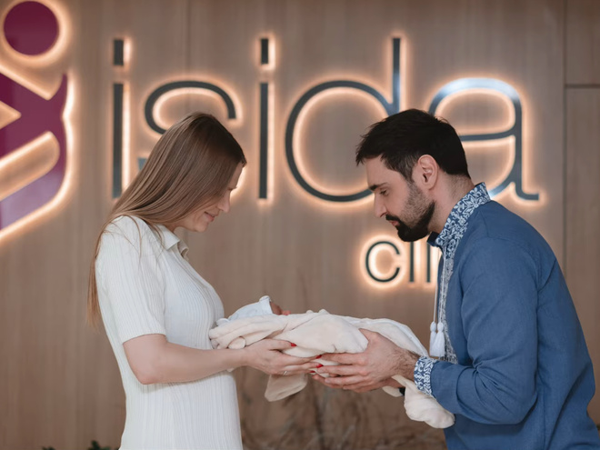 Віталій Козловський розсекретив ім'я дружини та оголосив про народження сина