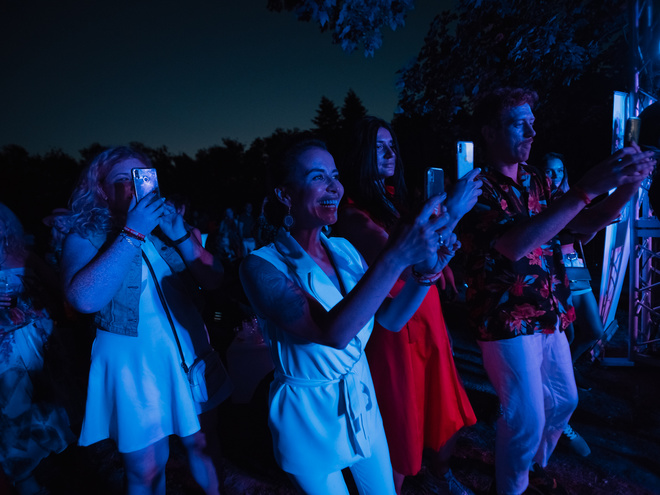 Киевская Точка G: On I Ona впервые создали иммерсивное шоу в ботсаду