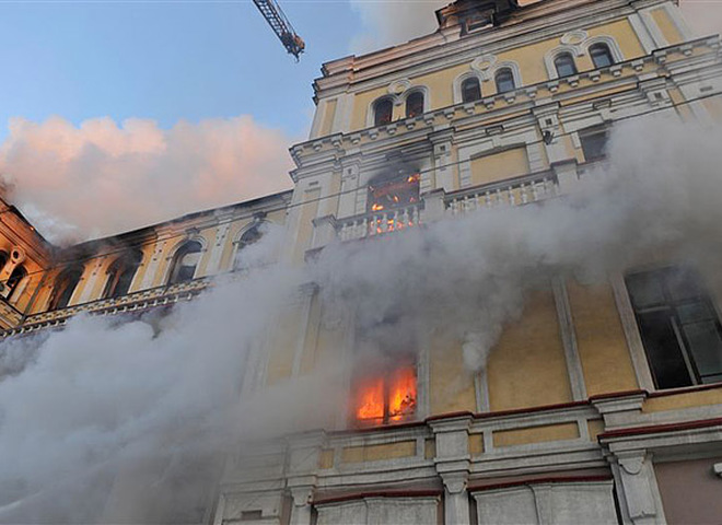 Пожежа в поліклініці в Луганську