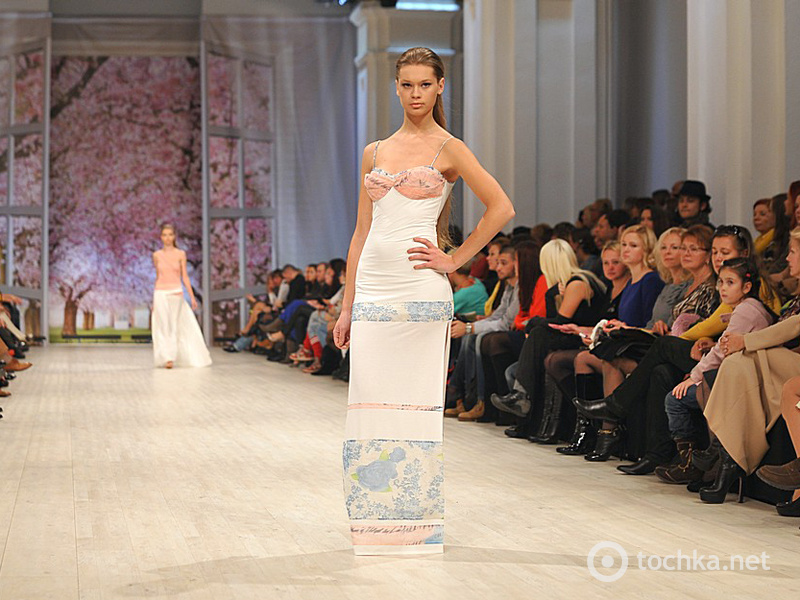 Показ Людмила КИСЛЕНКО