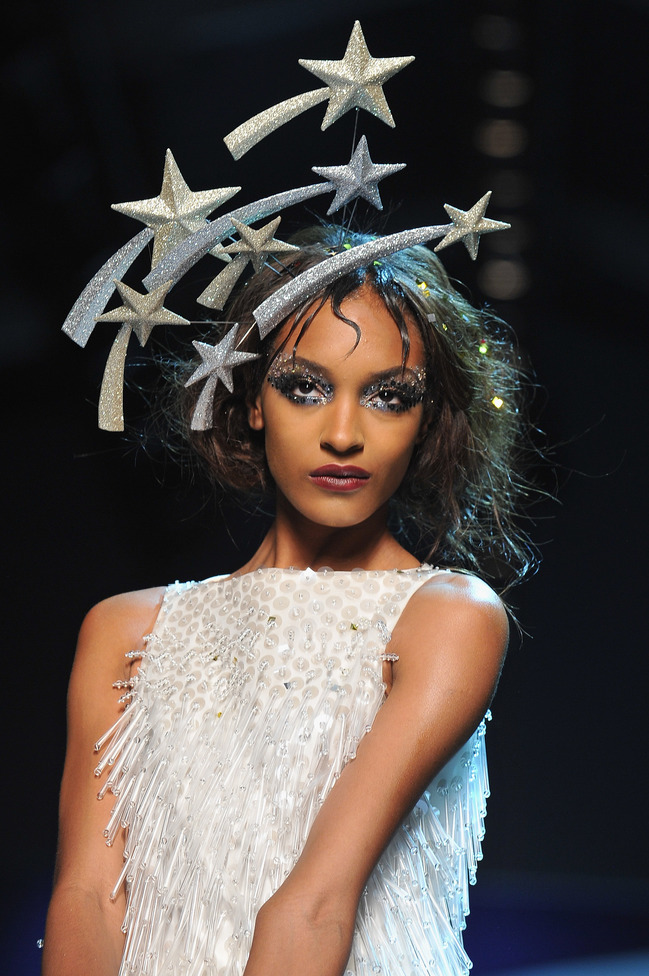 Безумные идеи макияжа на Хэллоуин с подиумов