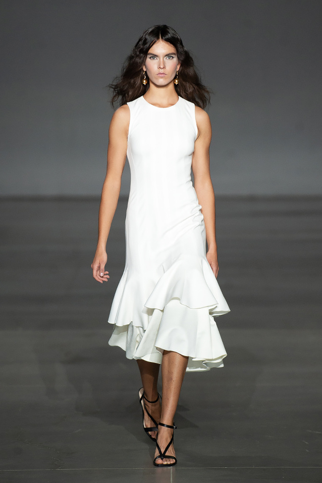 Показ Elena Burenina на Ukrainian Fashion Week noseason sept 2021