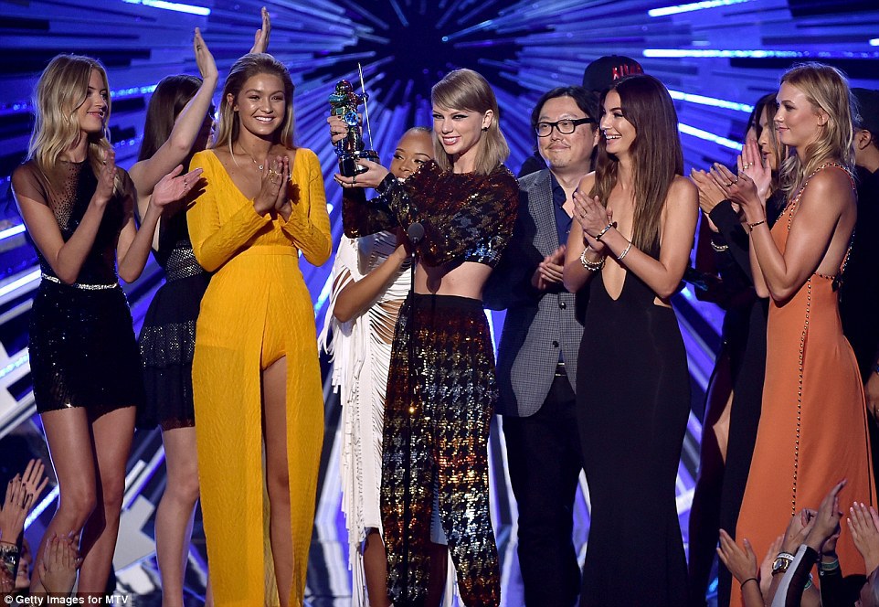 MTV Video Music Awards 2015