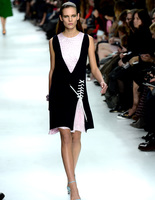 показ Christian Dior показ Christian Dior