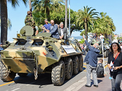 БТР в Каннах: премьера фильма Неудержимые 3